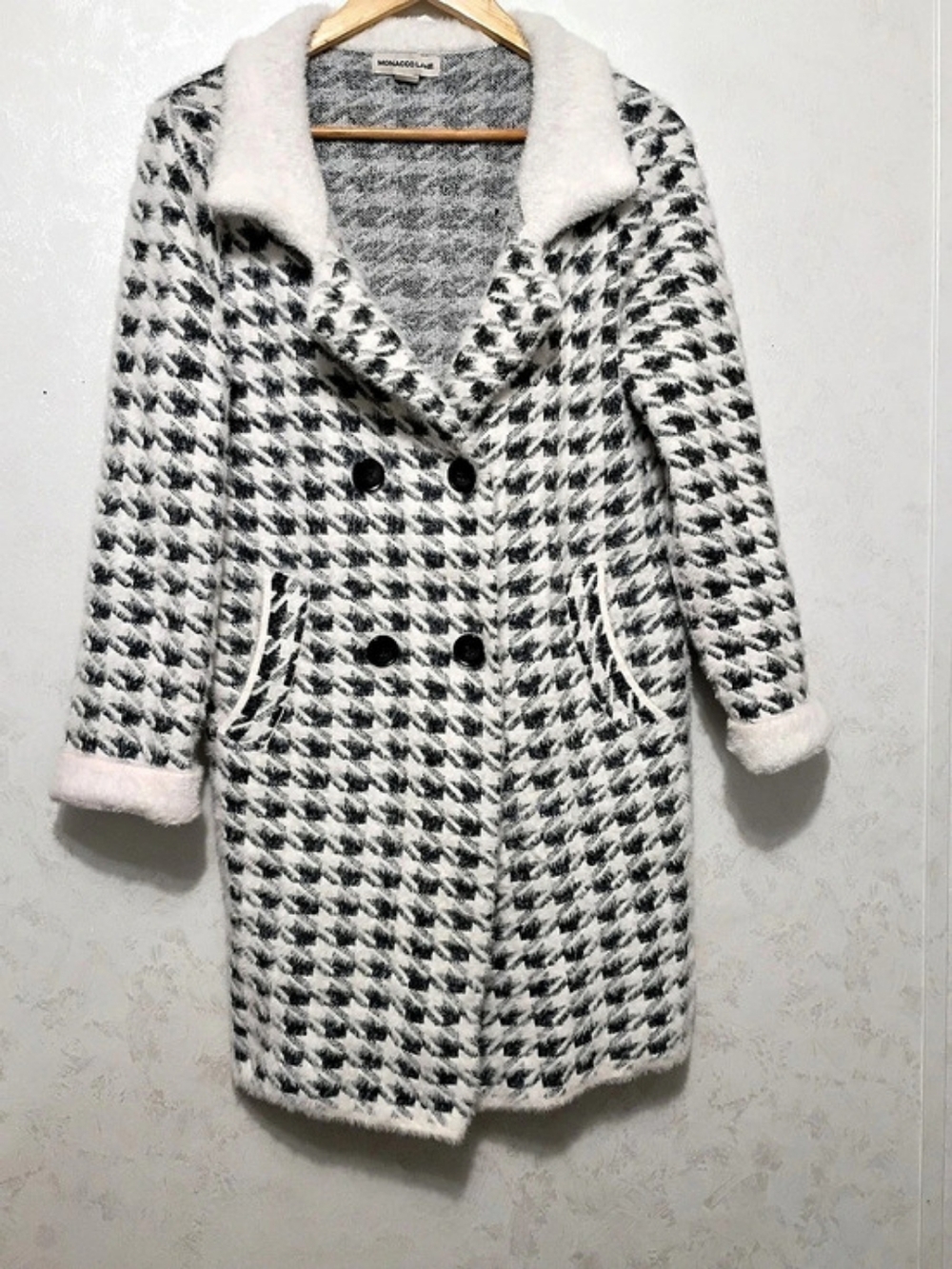 MONACCO LANE Houndstooth Coat in White & Black Size Medium